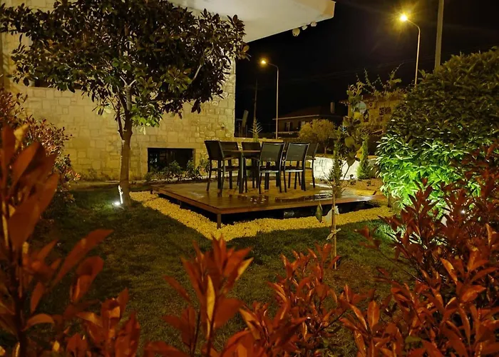 Eva's House *