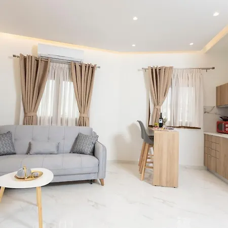 Eva's House 아피토스