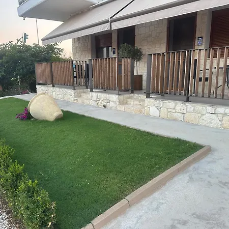 Eva's House