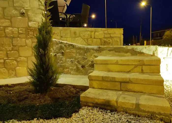 Eva's House * 阿菲托斯