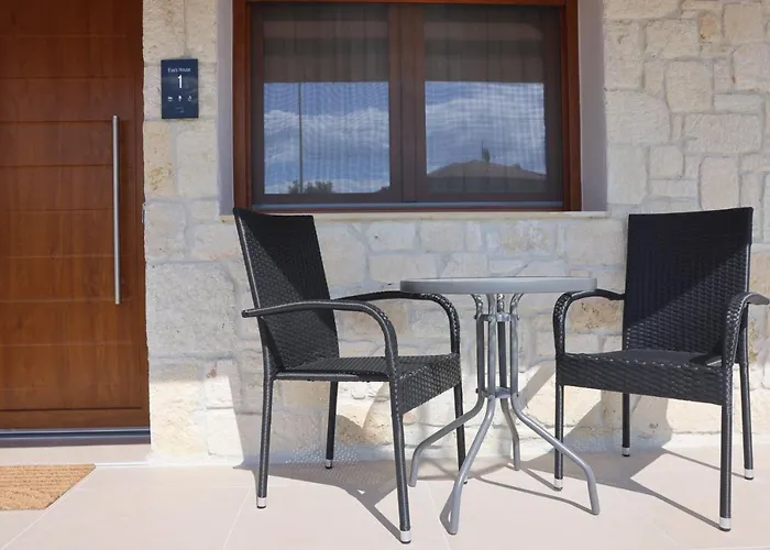 Eva's House * 阿菲托斯